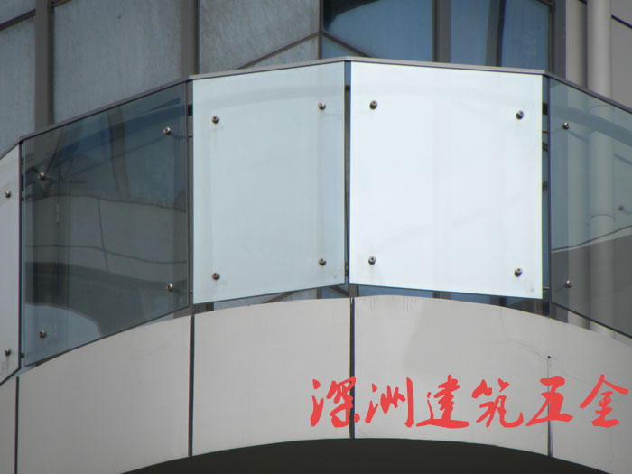 陽臺不銹鋼工程立柱安裝效果圖